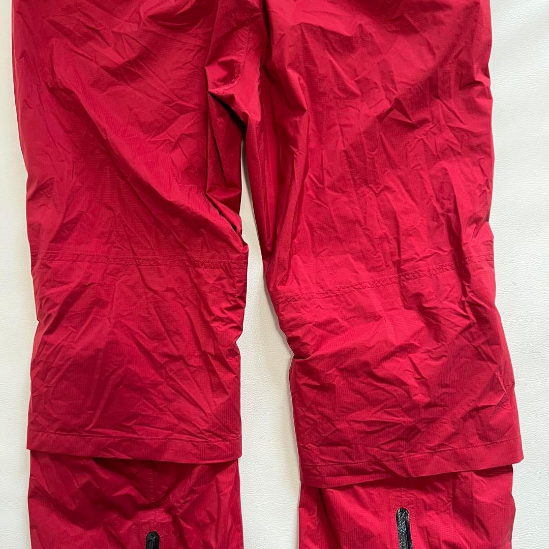 【レインウェア】マスターバニーエディション ゴルフパンツ 雨 耐水 レッド 総柄