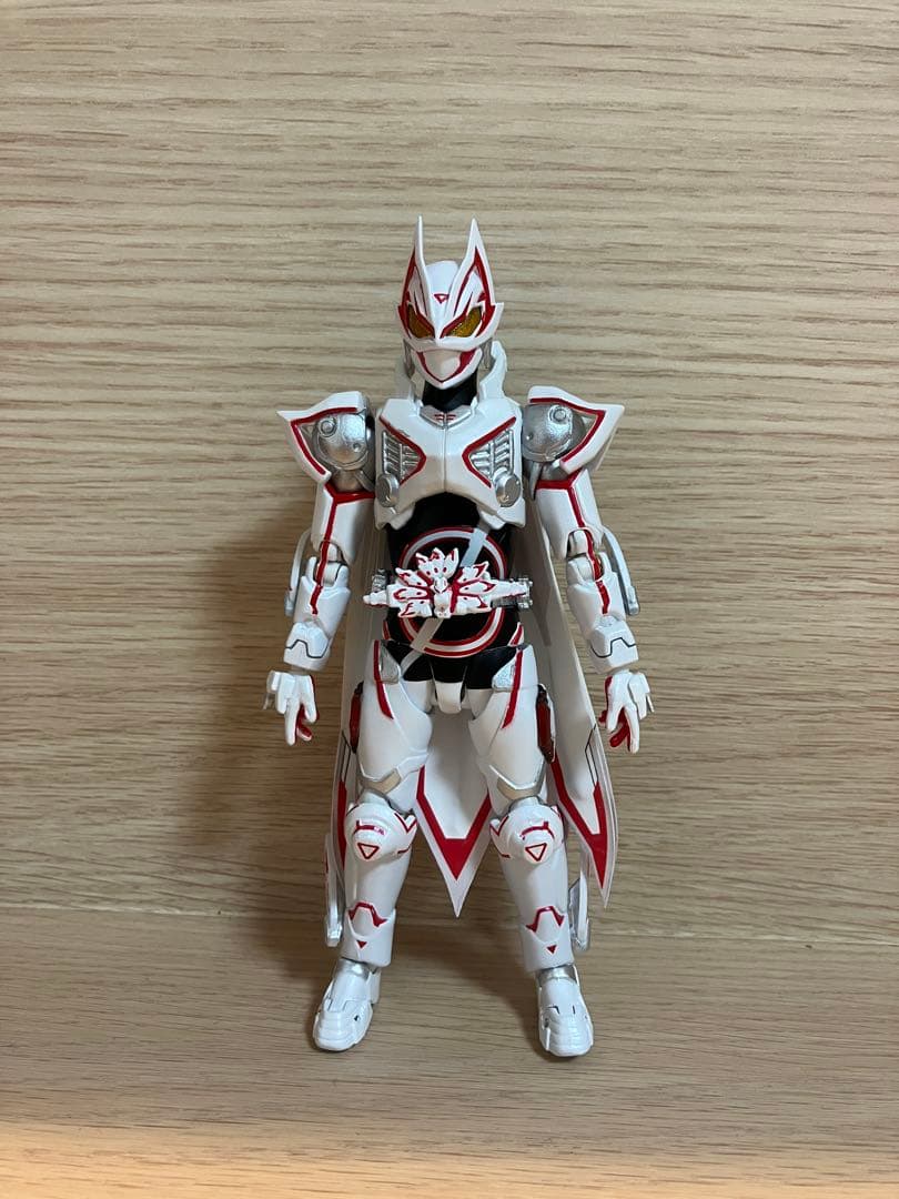 に*あ様 ギーツix フィギュア