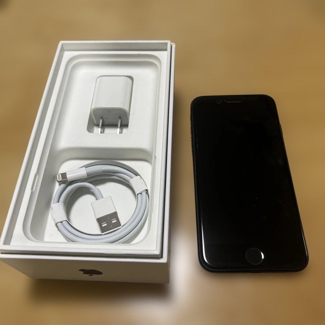 ド*ん様 iPhone SE ブラック