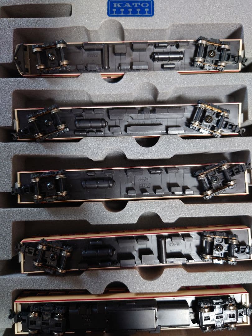 183系1000番台　KATO