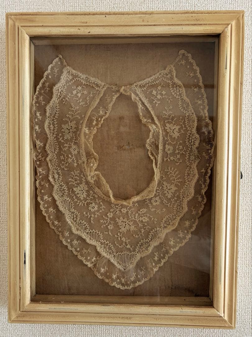 アンティークレース　襟　ガラスケース入り