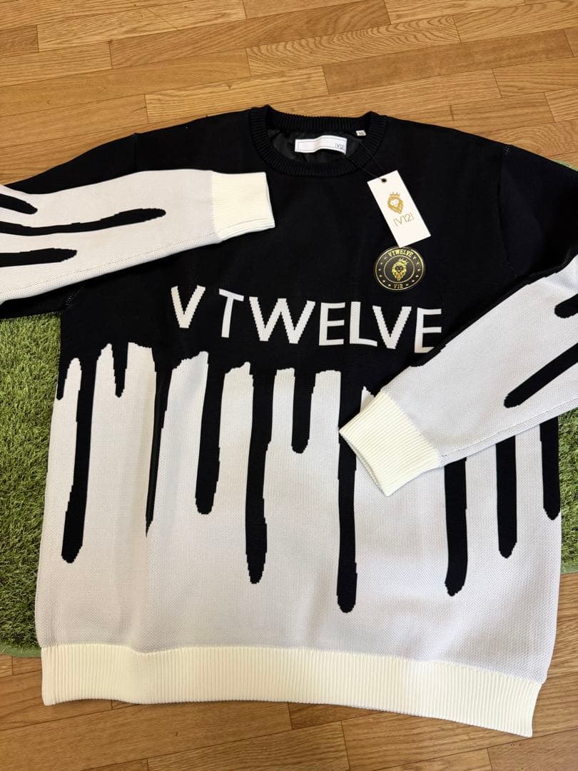 ¥28,600新品正規品【V12/XL裏地付きクルーネックニット長袖セーター秋冬
