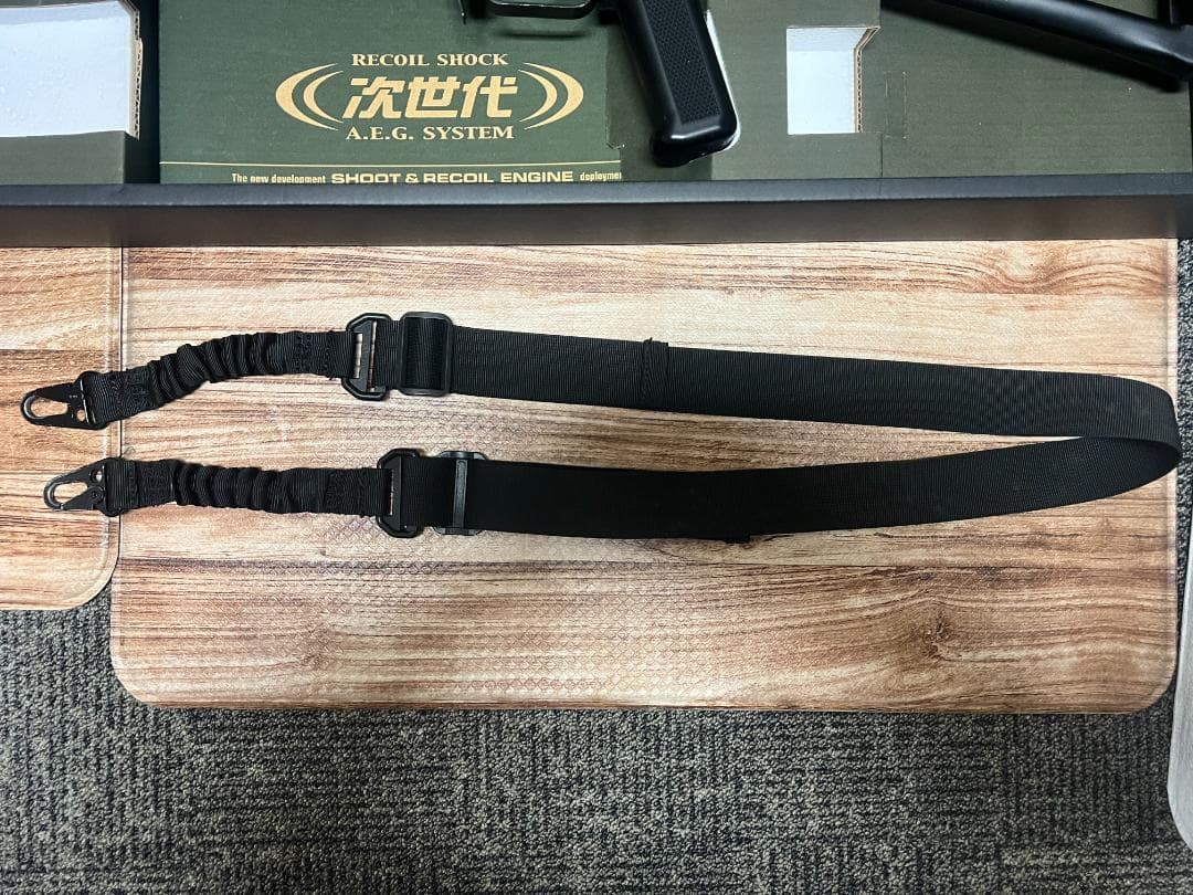 TOKYO MARUI 次世代電動ガン AK102　ケース・付属品多数