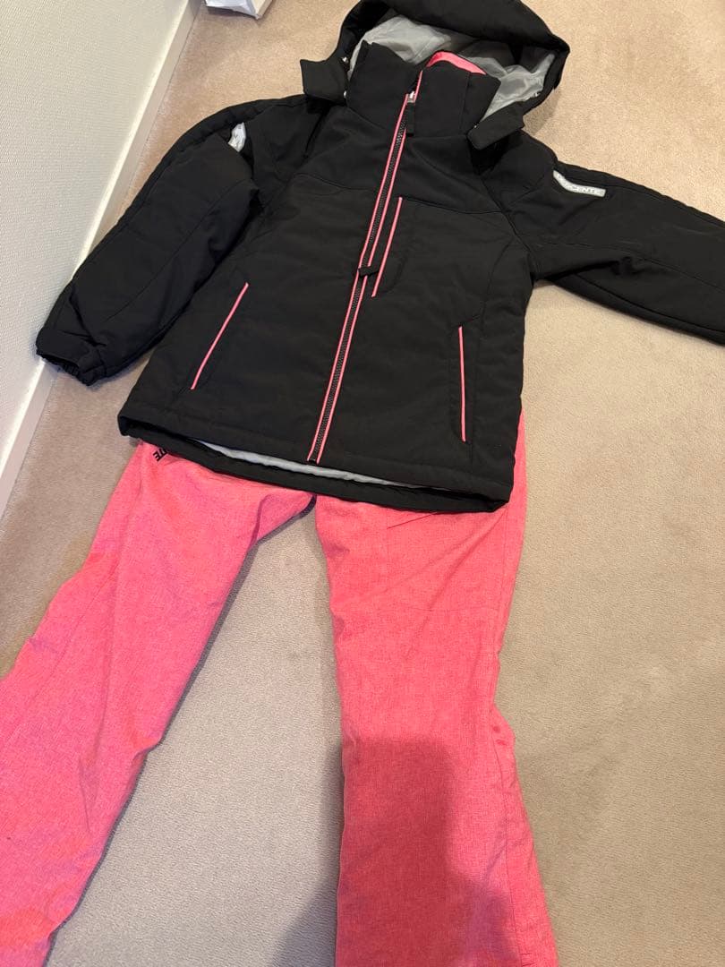 DESCENTE 子ども用スキーウェア 黒とピンク