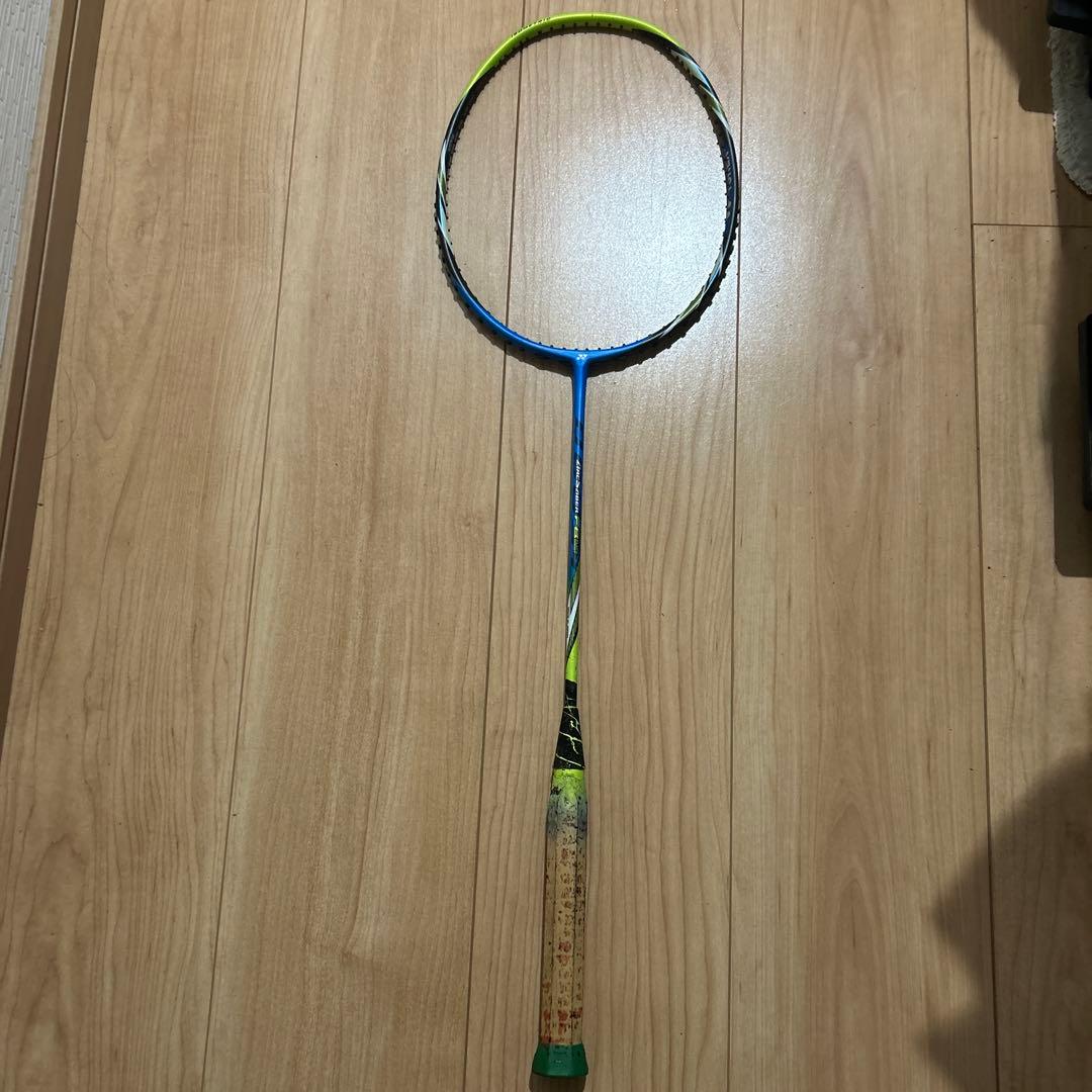 バドミントンラケット　アークセーバーFB