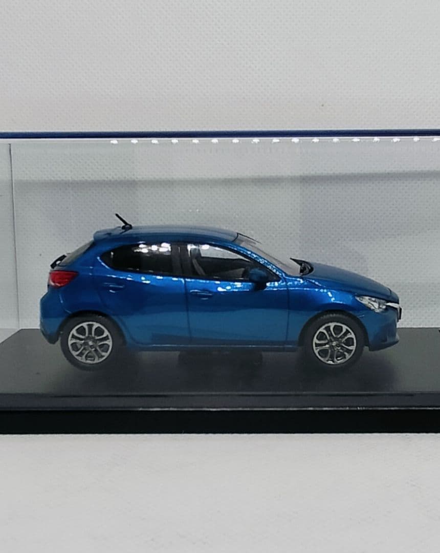 《Mazdaデミオ》メーカー 特注1/43【超レアカラー】ダイナミックブルー新品