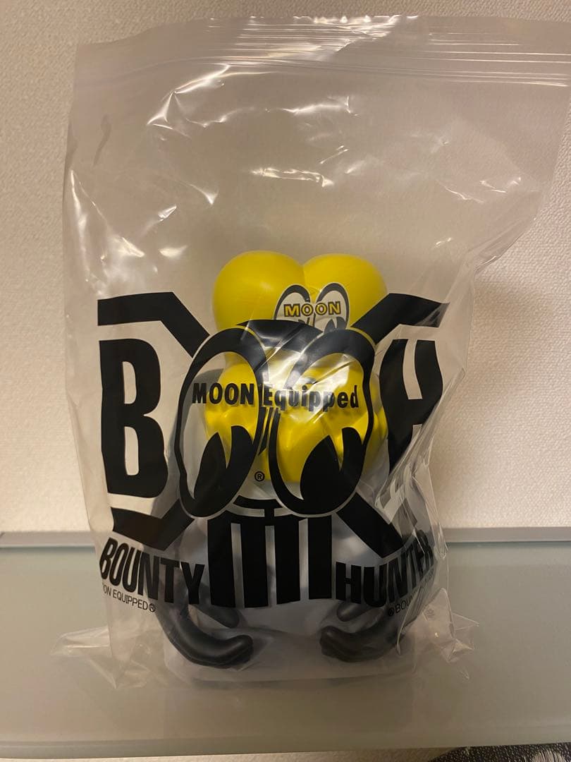 BOUNTY HUNTER x MOONEYES SKULL-KUN フィギュア