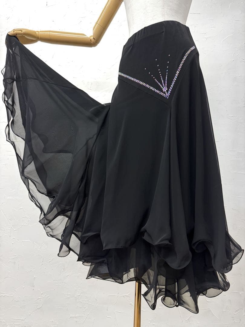 【ラインストーン輝く】新品　ジョーゼット切替え　デザインスカートｍ270