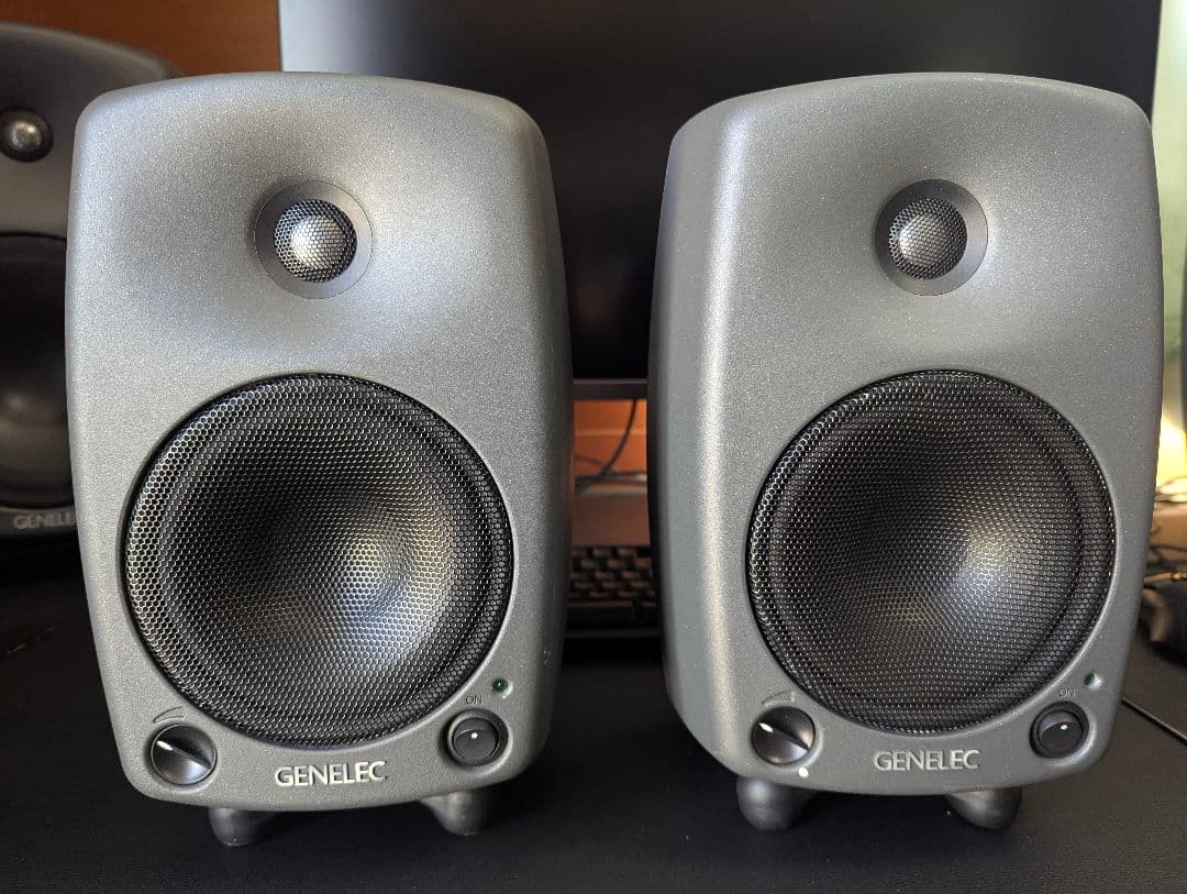 お買い得 美品 GENELEC 8030A ペア モニタースピーカー