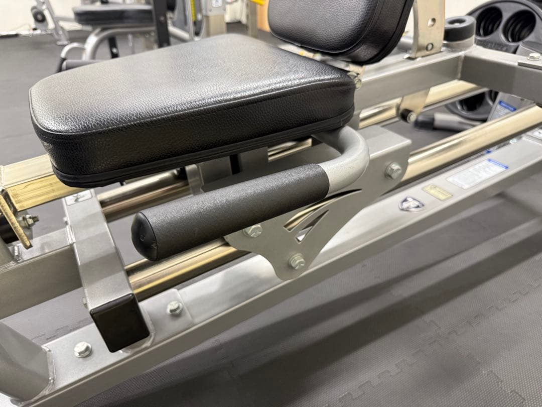 タフスタッフ　ハックスクワット/レッグプレスCLH-300 本体のみウェイトなし