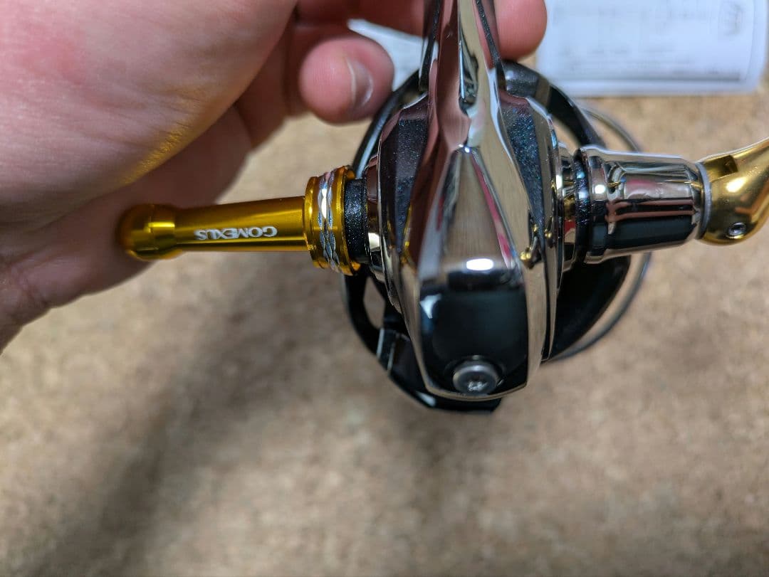 18レガリス LT 4000D-CXH ゴメクサスハンドル付き