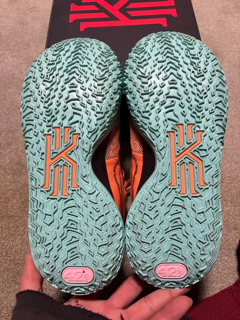 NIKE カイリー7 27cm