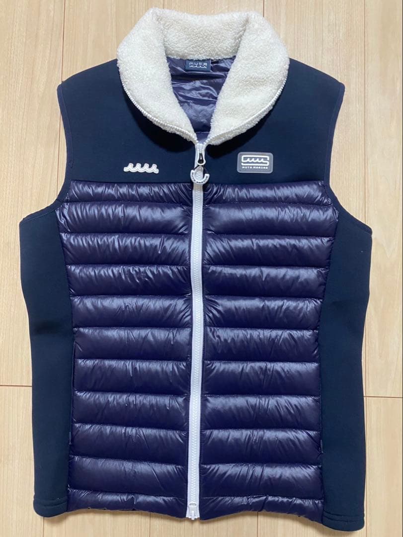 <新品未使用品>muta キルティングダウン切替ベスト　ネイビー