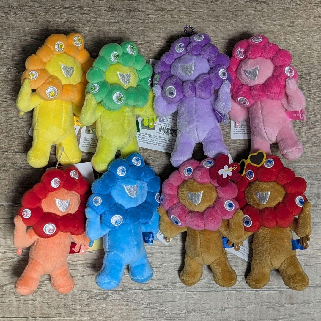 ミャクミャク　推しカラー　ボールチェーンマスコット