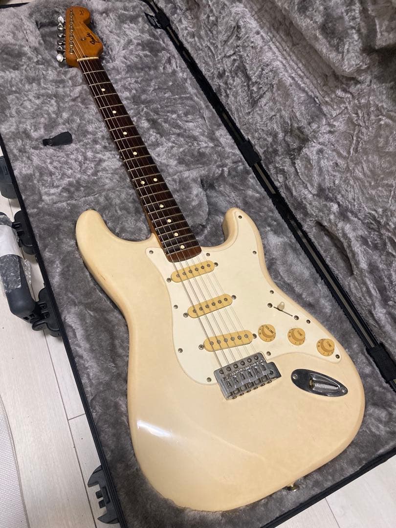Fender Mex ストラトキャスター　スキャロップ加工済み