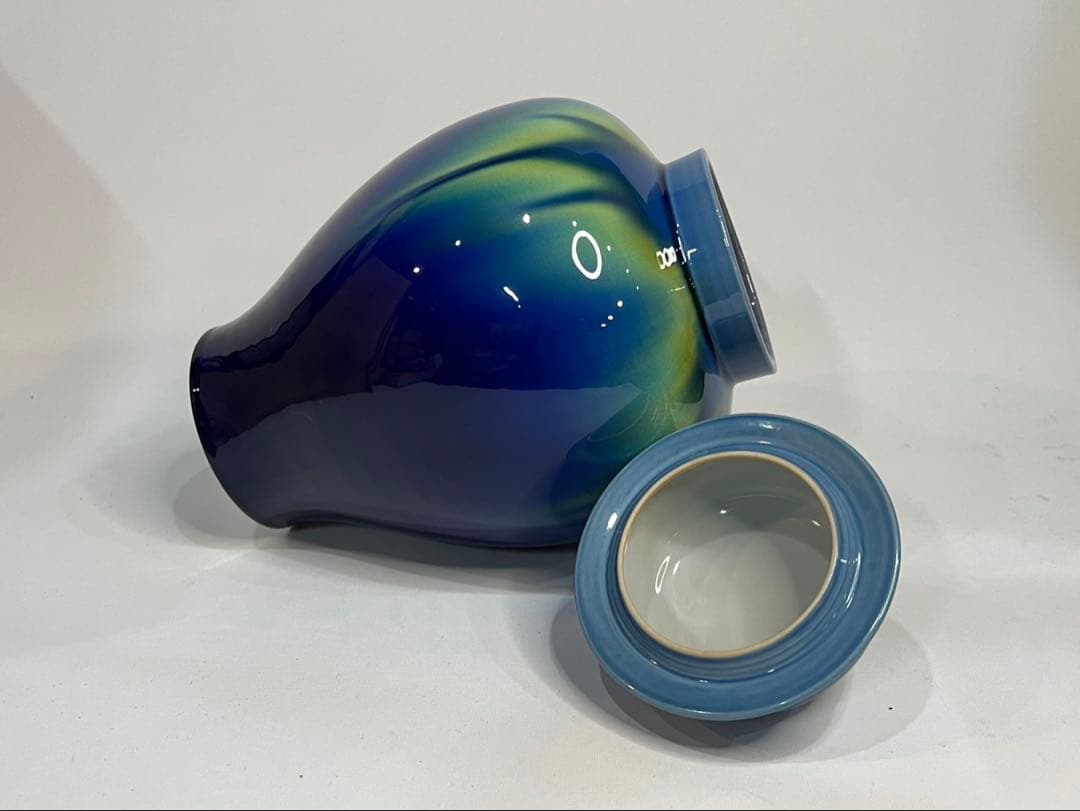 【人間国宝】三代 徳田八十吉 碧明燿彩 飾壺 沈香壺 31cm 台付