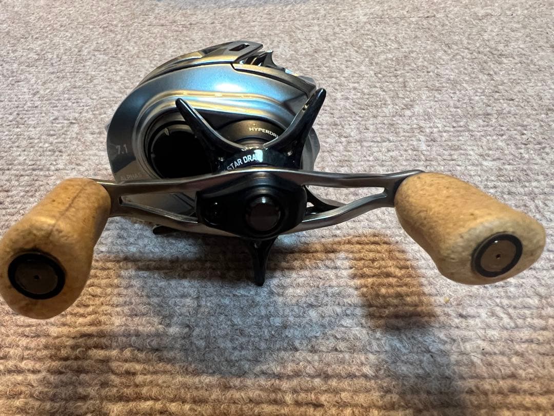 楽*喜様 ダイワ　21アルファスSV TW 800S-H ベイトリール右ハンドル