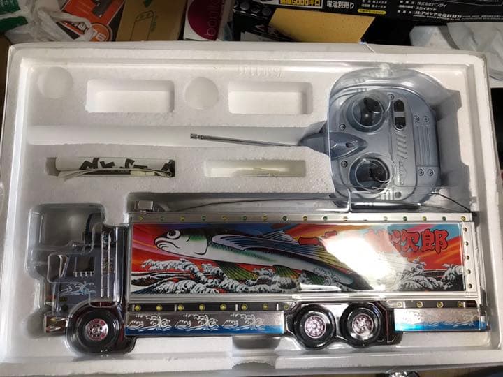 トラック野朗ラジコン