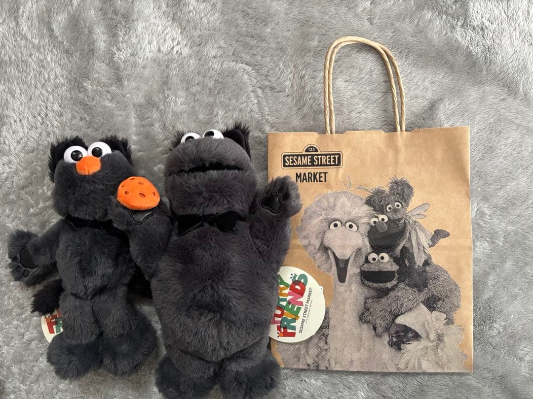 ハロウィン クッキーモンスター、エルモ、黒猫、セサミストリートマーケット