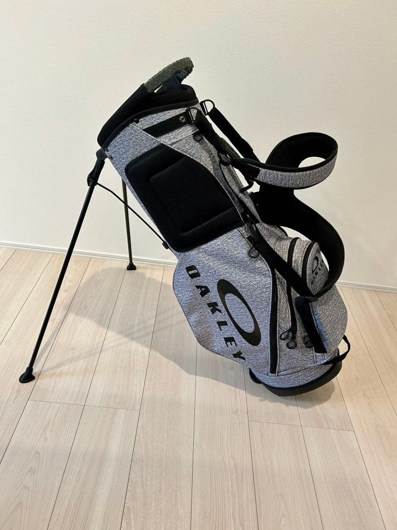 OAKLEY キャディバッグ スタンド型　グレー