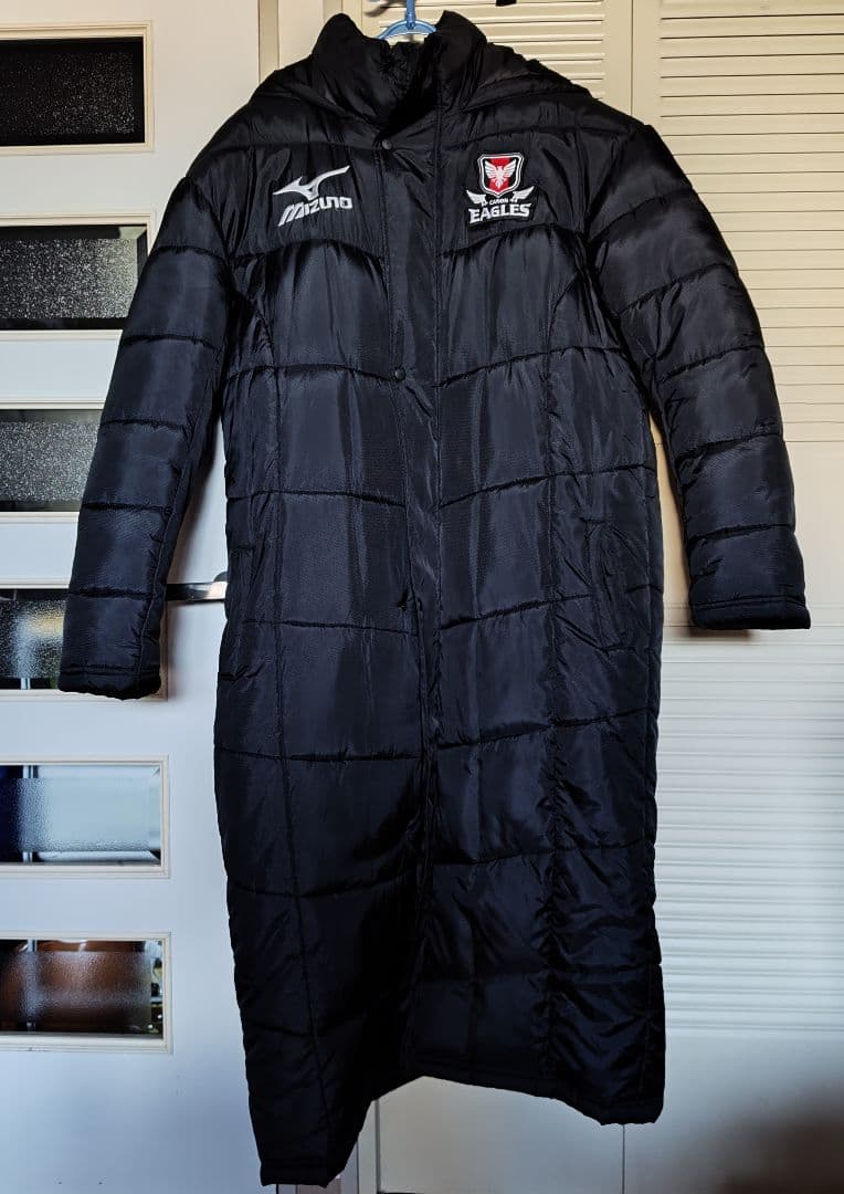 キヤノンイーグルス　選手用ベンチコート