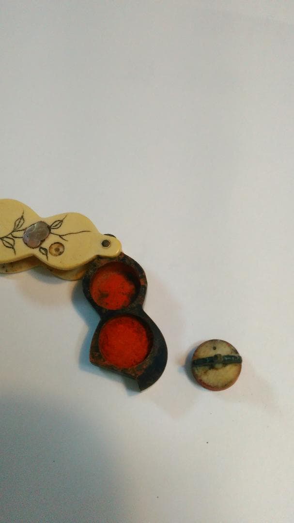 ひょうたん形ミニハンコ　螺鈿入り