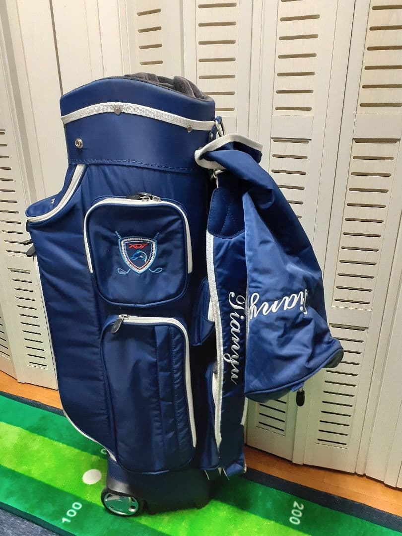 キャディバッグ　(キャスター付) 手渡しOK