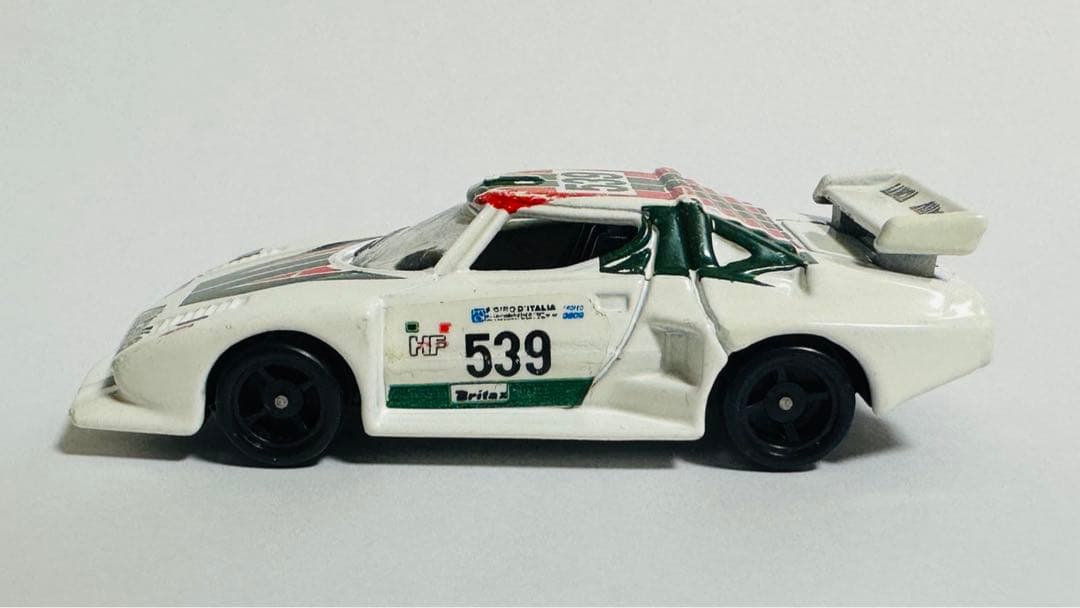 トミカ　ランチアストラトス　ターボ　日本製　No.F66 黒シート