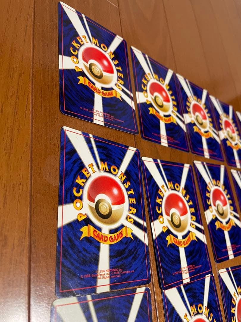 まとめ売り　ポケモンカード　旧裏各種とポケモンカード入れ