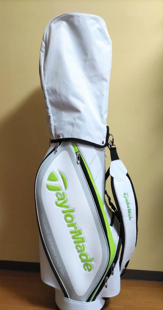 テーラーメイド トゥルーライト キャディバッグ