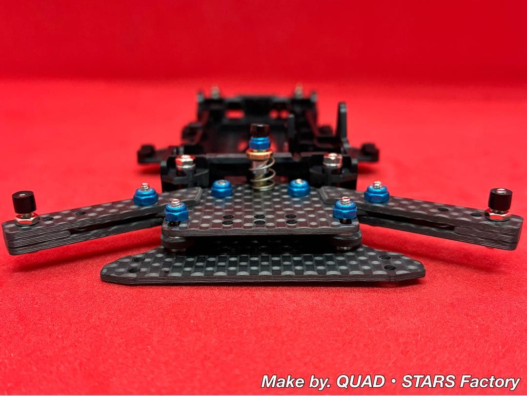 【ミニ四駆・VZ用】1軸リヤアンカー／19mm対応　ブラックアウト／カーボン