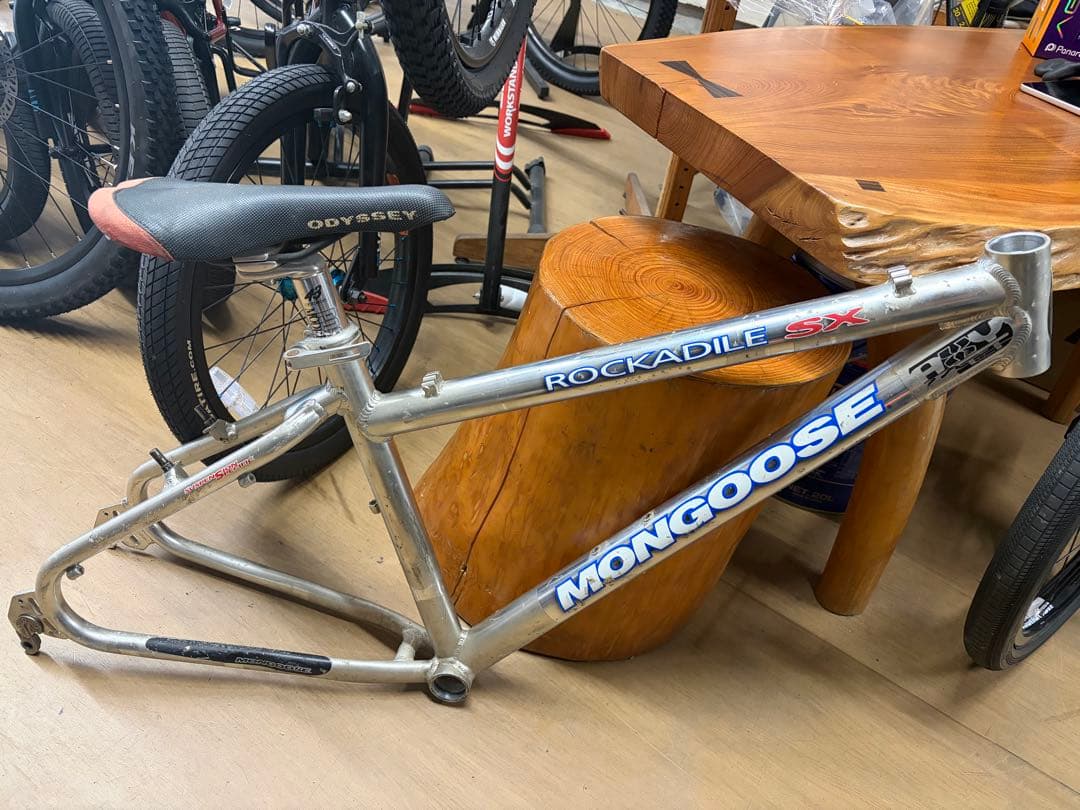 マングースMTBフレームMon Rockadile SX