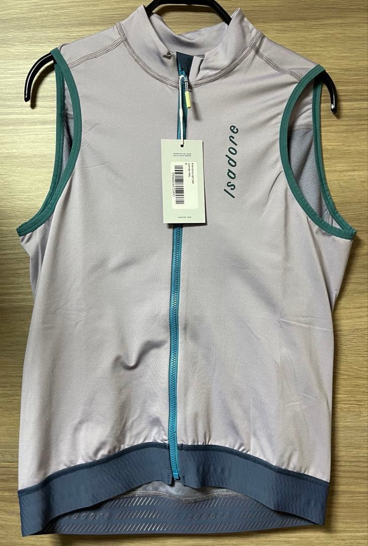 【新品】イザドア ジレ Alternative Light Vest メンズM