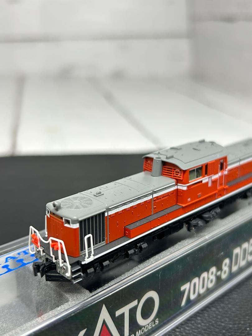 KATO 7008-8 DD51 500 中期 耐寒形（3灯形）ディーゼル機関車