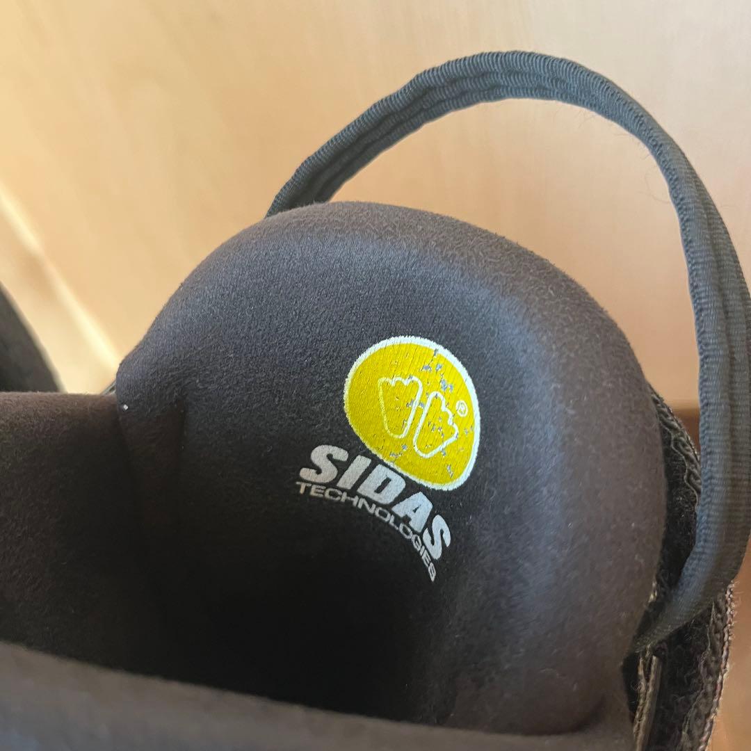 週末セール！ATOMIC WAYMAKER カーボン130 24cm