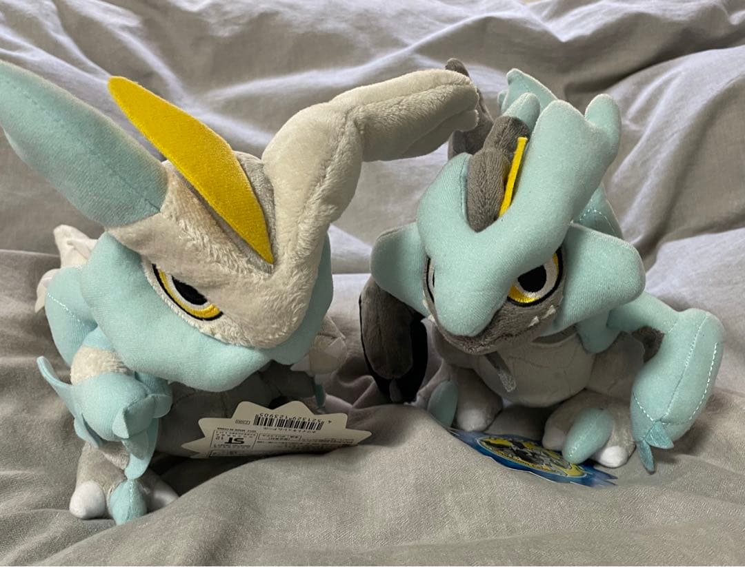 【廃盤レア】ポケモンセンター　ポケドール　ブラックキュレム　ホワイトキュレム