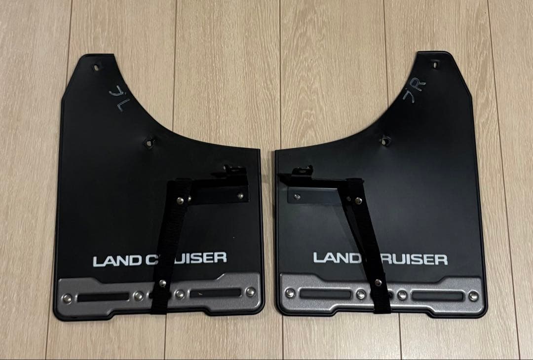 【美品】TOYOTA純正オプション ランドクルーザー250専用 マッドフラップ