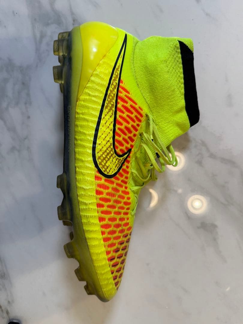 Nike マジスタ オブラ AG イエロー 28cm
