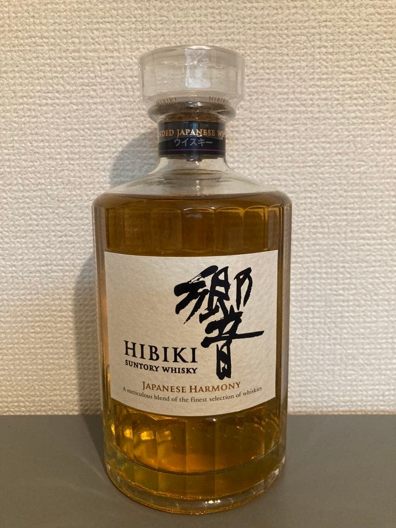 サントリー 響 JAPANESE HARMONY 700ml