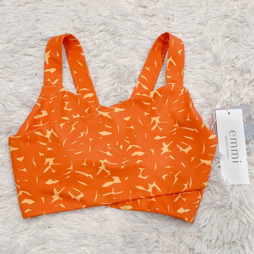 ■新品■emmi yoga エミヨガ　トップス&レギンス　7-9号　上下セット