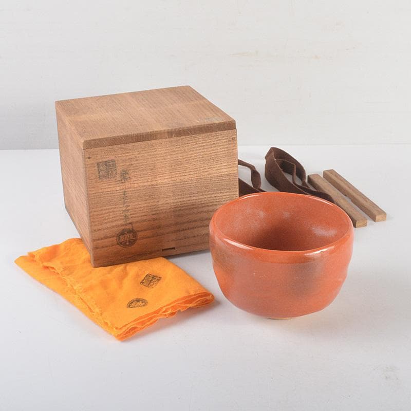 茶道具　楽吉左衛門　赤楽茶碗　喜長角印　共布共箱　M　R5251