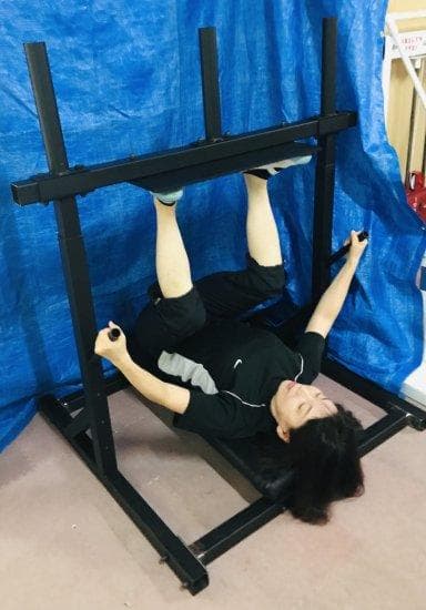 GENKI製　バーチカル・レッグプレス・マシン　５０ｍｍ径プレート用