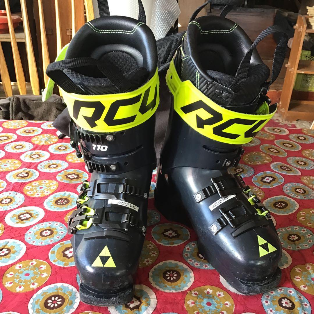 FISCHER RC4 Curv スキーブーツ　フィッシャー　靴 110