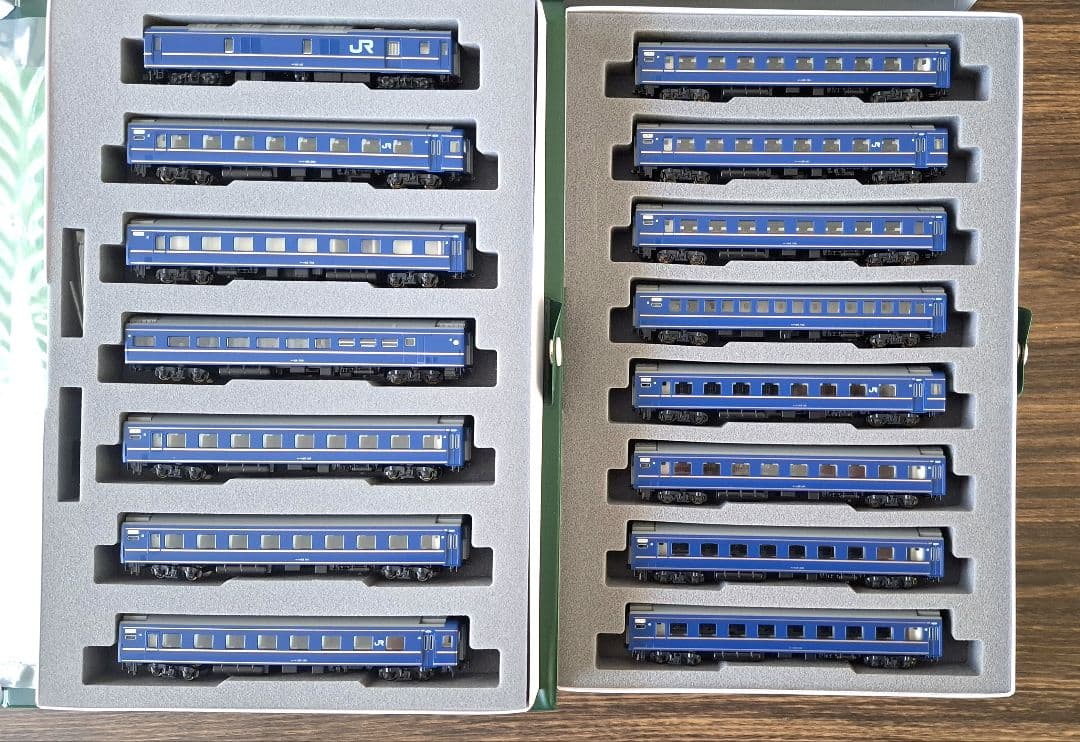 KATO Nゲージ 24系 寝台特急あさかぜ金帯7両基本+8両増結