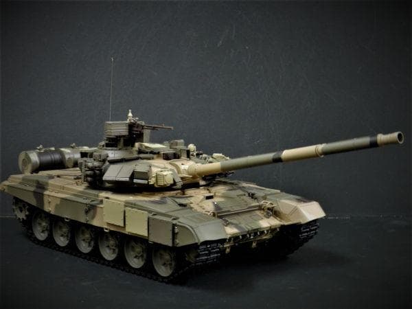 技術基準適合証明済 Henglong 2.4GHz 1/16 ロシア T-90