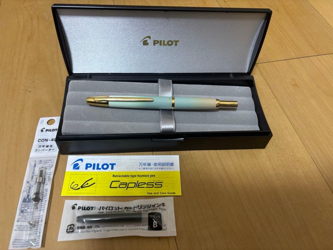 PILOTキャップレスデシモ 東川崎ハーバーミント　ゴールド　EF