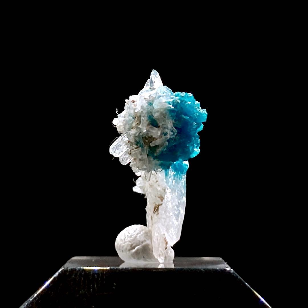 ヨ*ウ様 カバンサイト　スティルバイト　原石　鉱物標本　天然石　357