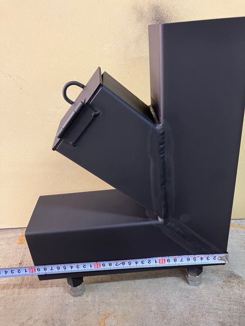 ロケットストーブ　五徳取り外し可能　灰かき棒付き