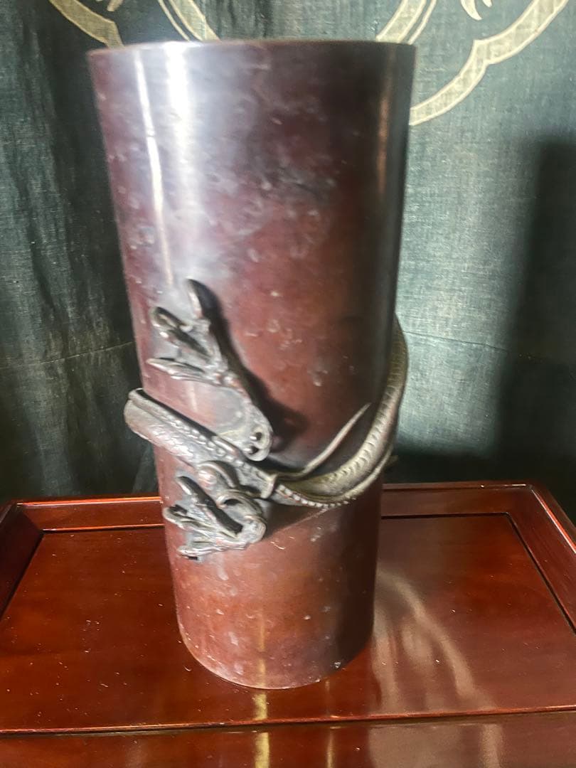 銅器　飛ぶ龍　置物　飾り アンティーク オブジェ アート  銅　レトロ　骨董