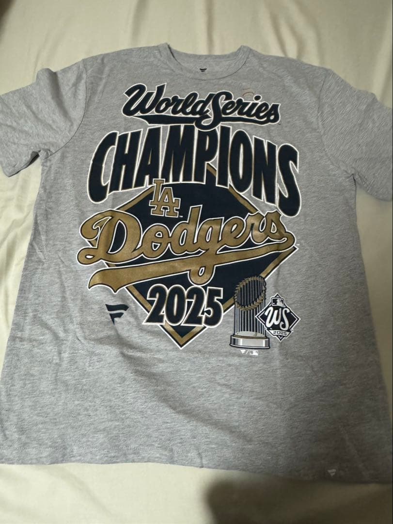 2025ドジャースワールドシリーズチャンピオンtシャツ「新品未使用」